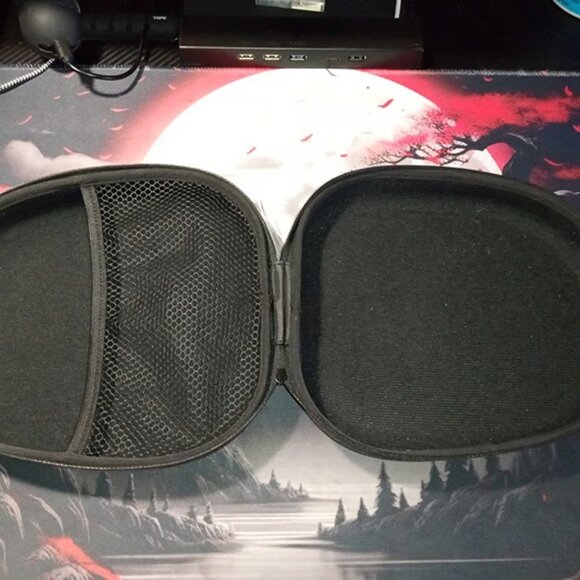 Oneodio (Previously OneAudio) Headphone case - Picture 2 of 3